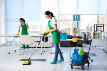 Home & Commercial Cleaning